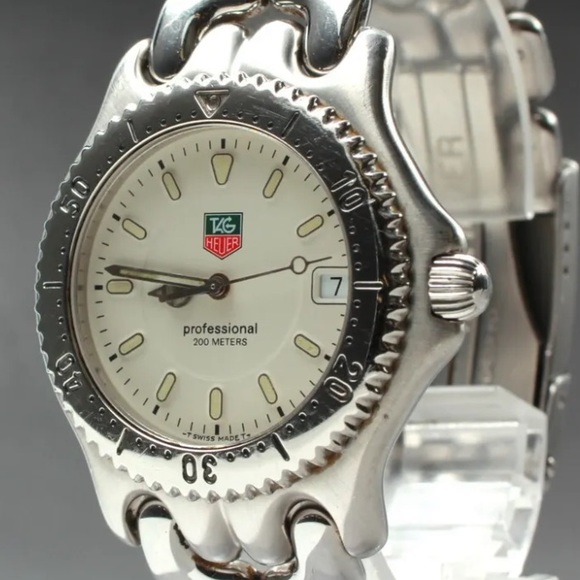 TAG Heuer WG1112 Professional 200M Quartz Men's Wristwatch Mint Condition - Picture 11 of 11
